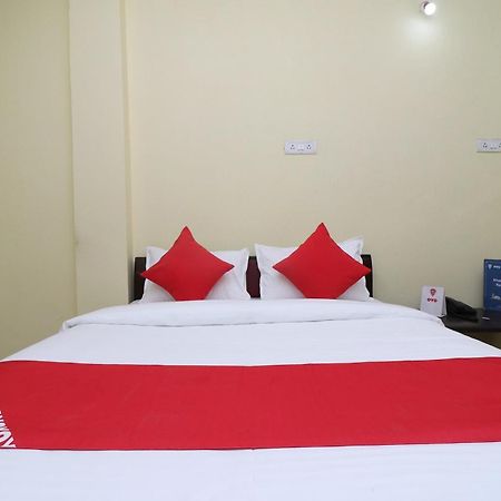 Spot On Hotel O Om Sai Plaza Bhopal Eksteriør billede